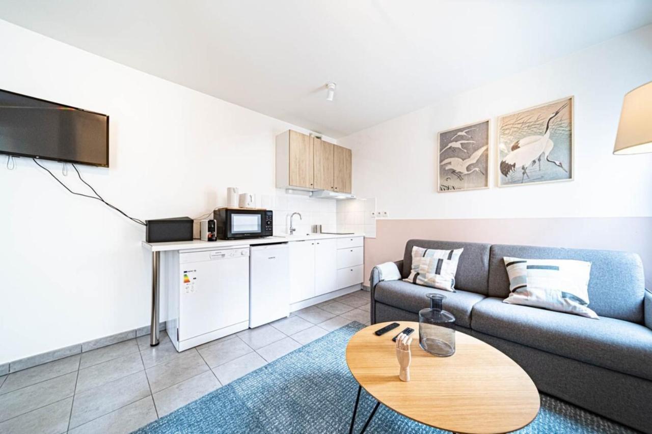 Le Petit Montel- Studio Avec Garage-Metro Valmy Lyon Kültér fotó